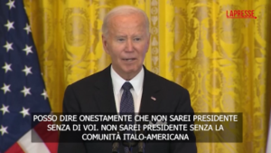 Biden celebra la comunità italiana e scherza con la moglie: “Tornerò in Sicilia con o senza di te”