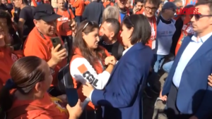 Schlein incontra operai Fiom alla manifestazione a Roma