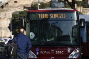 Trasporto locale, oggi venerdì 18 ottobre sciopero nazionale dei mezzi pubblici