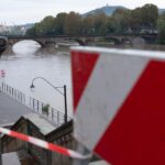 Torino - La situazione del fiume Po ad altezza dei Murazzi dopo le pesanti precipitazioni