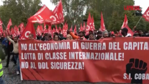 Roma, migliaia di manifestanti in corteo contro il Ddl Sicurezza