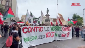 Napoli, partito il corteo pro Palestina