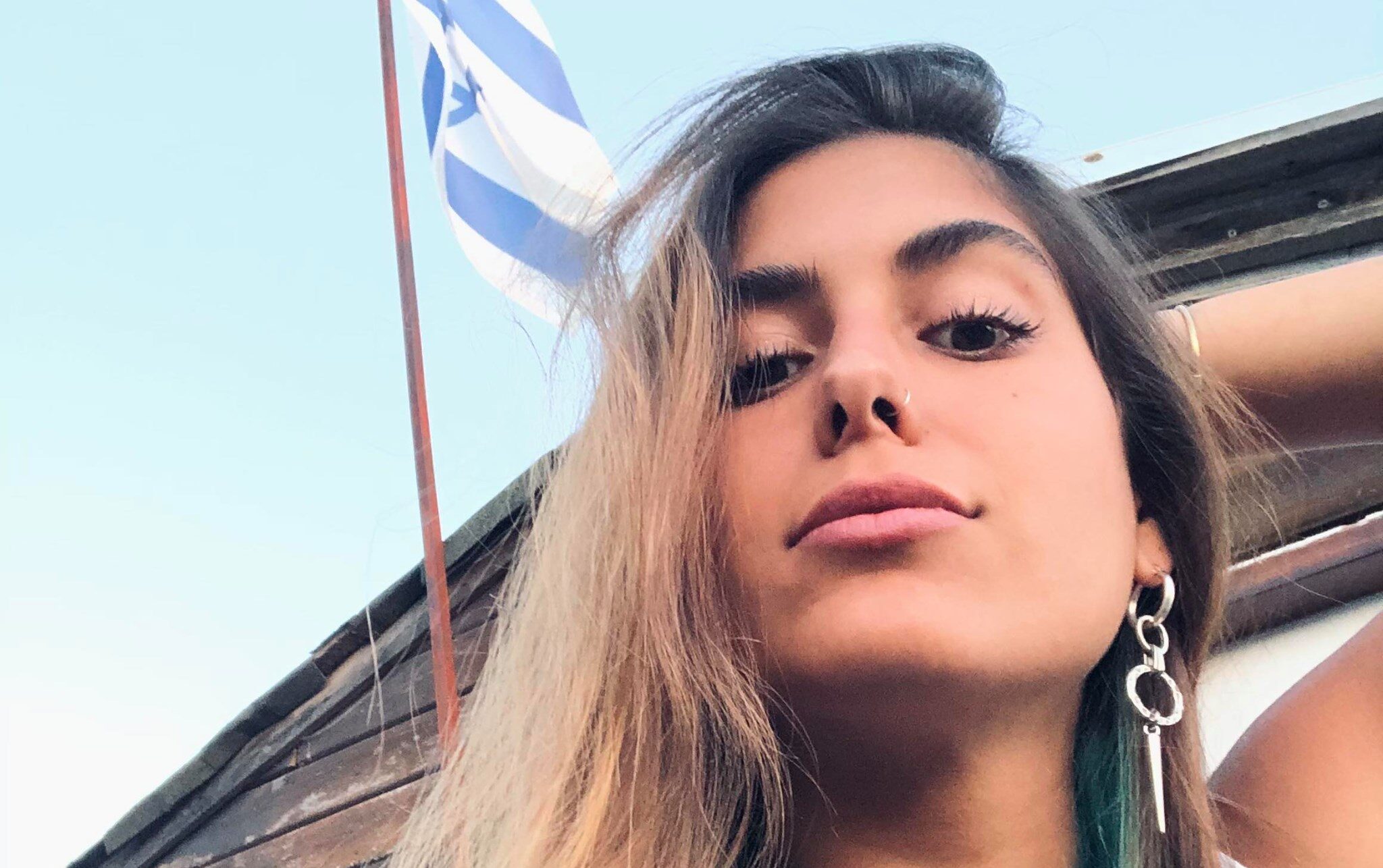 Israele, 22enne sopravvissuta al 7 ottobre si suicida nel giorno del suo compleanno Israele, 22enne sopravvissuta al 7 ottobre si suicida nel giorno del suo compleanno