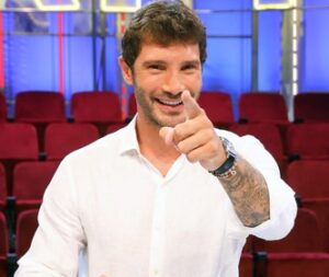 Ascolti Tv, oltre 5.1 milioni per ‘Affari Tuoi’ di De Martino