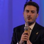 Tv, Monteleone fa flop anche sui social