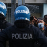 Consiglio d’Europa: “Razzismo dalla polizia in Italia”. Meloni non ci sta e chiede “rispetto”