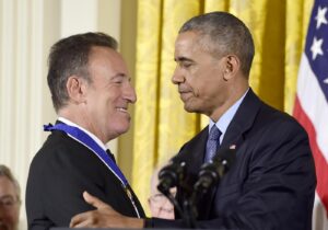 Barack Obama alla consegna della Medal of Freedom