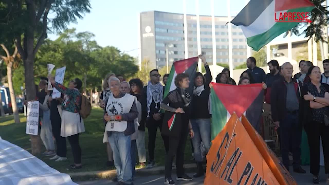 Barcellona, protesta contro Israele all’Aviation Week