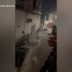 Maltempo, bomba d’acqua a Ischia: le immagini impressionanti