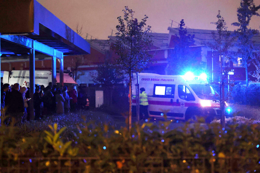 Galleria foto 'Bologna, esplosione in un capannone Toyota: salgono a due le vittime' - foto 4