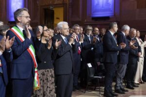 Sergio Mattarella in visita alla Biennale dell’Economia Cooperativa a Bologna