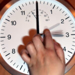 Ora solare in arrivo, ecco il cambio: domenica si dorme di più