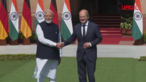 India, il premier Modi accoglie a Nuova Delhi il cancelliere tedesco Scholz