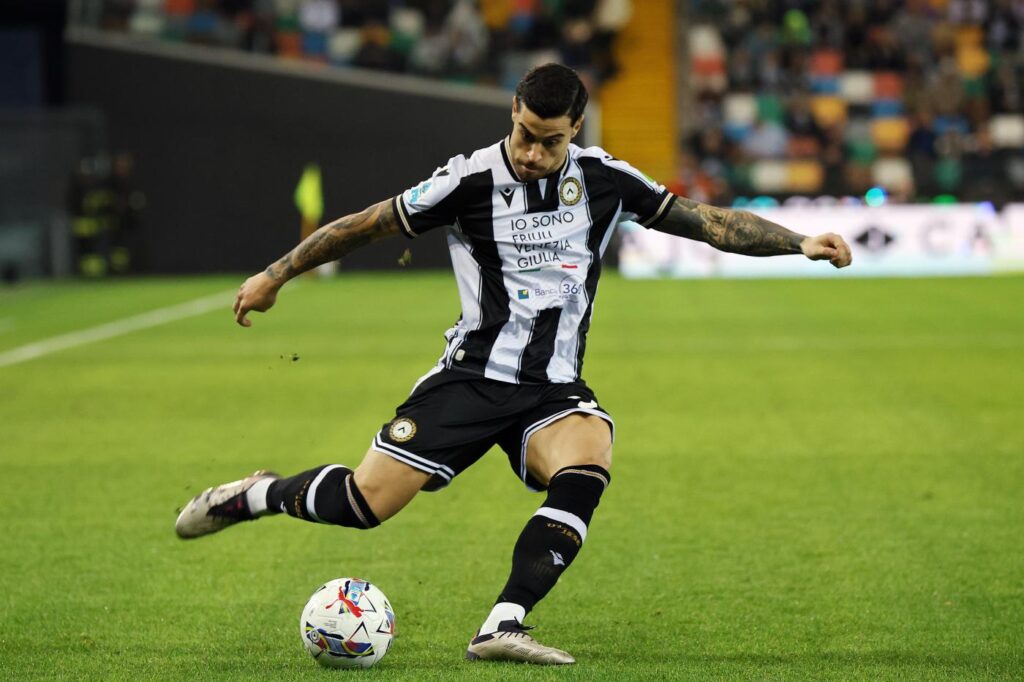 Galleria foto 'Calcio: l’Udinese batte il Cagliari 2-0 e aggancia la Juventus al terzo posto' - foto 3