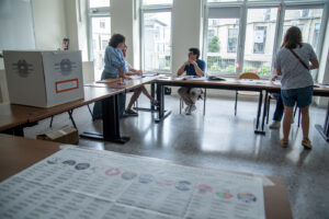 Elezioni comunali - File unisex al seggio elettorale 9006 dell’università Cattolica