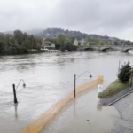 Maltempo, allarme a Torino per il fiume Po: chiusi i Murazzi