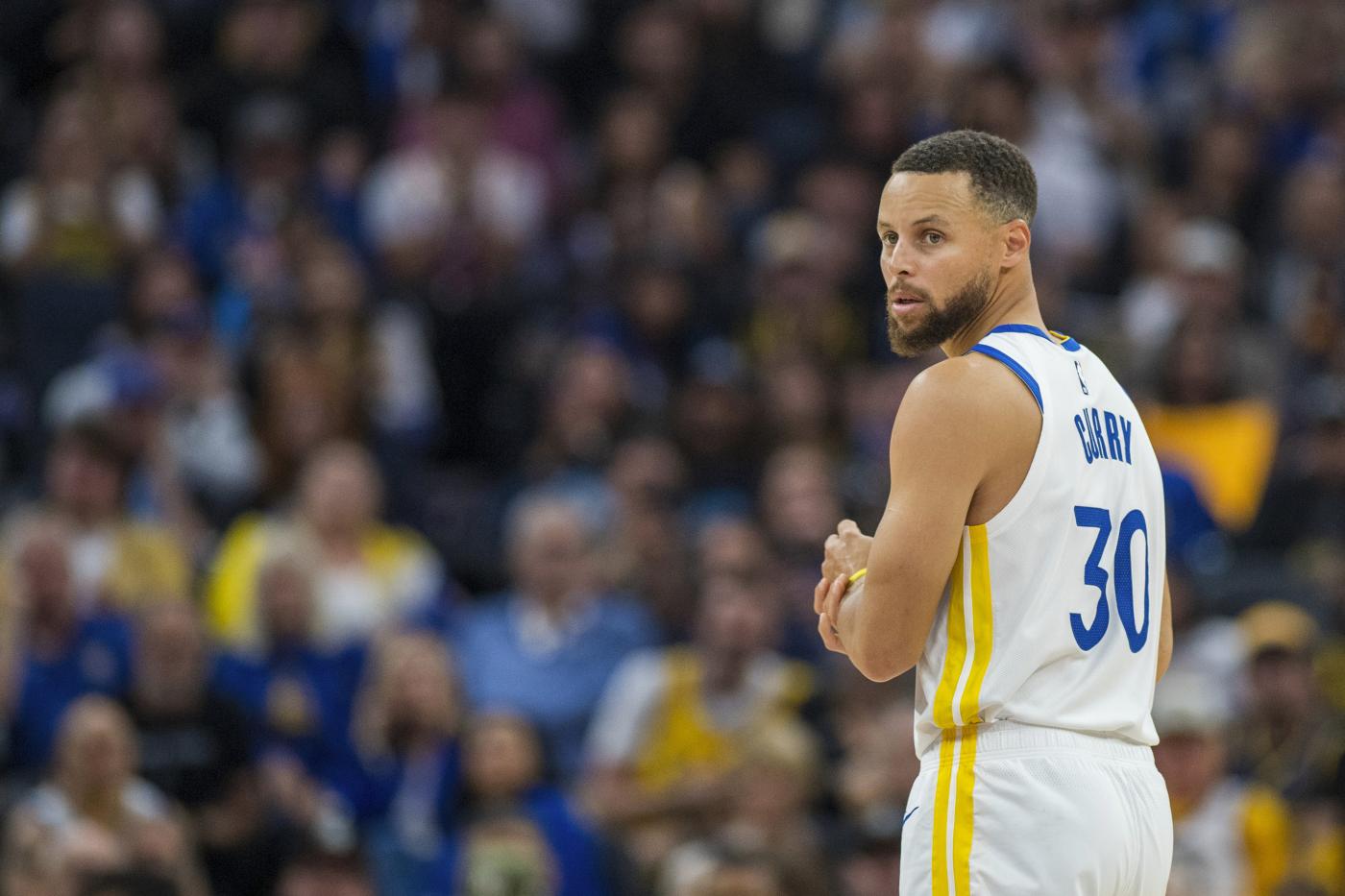 Nba, serata da dimenticare per i Warriors: sconfitta contro i Clippers e Steph Curry k.o.