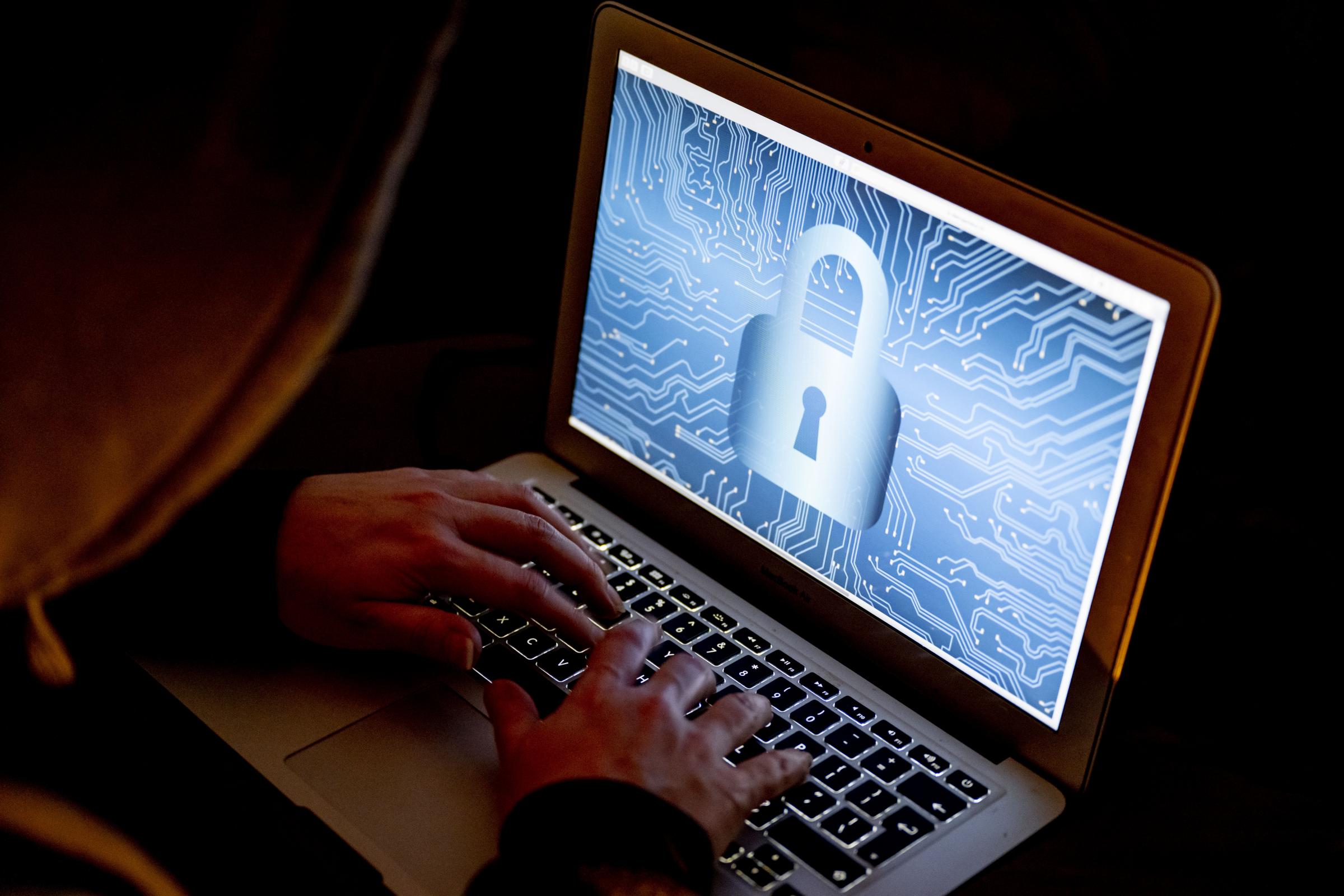 Cybersicurezza, operazione mondiale Eurojust chiude malware che rubava dati