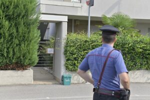 Omicidio di Sharon Verzeni, i carabinieri nella casa di Terno d'Isola con il fidanzato Sergio Ruocco