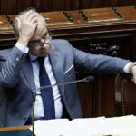 Migranti, decreto Paesi sicuri diventa emendamento al dl Flussi: è polemica