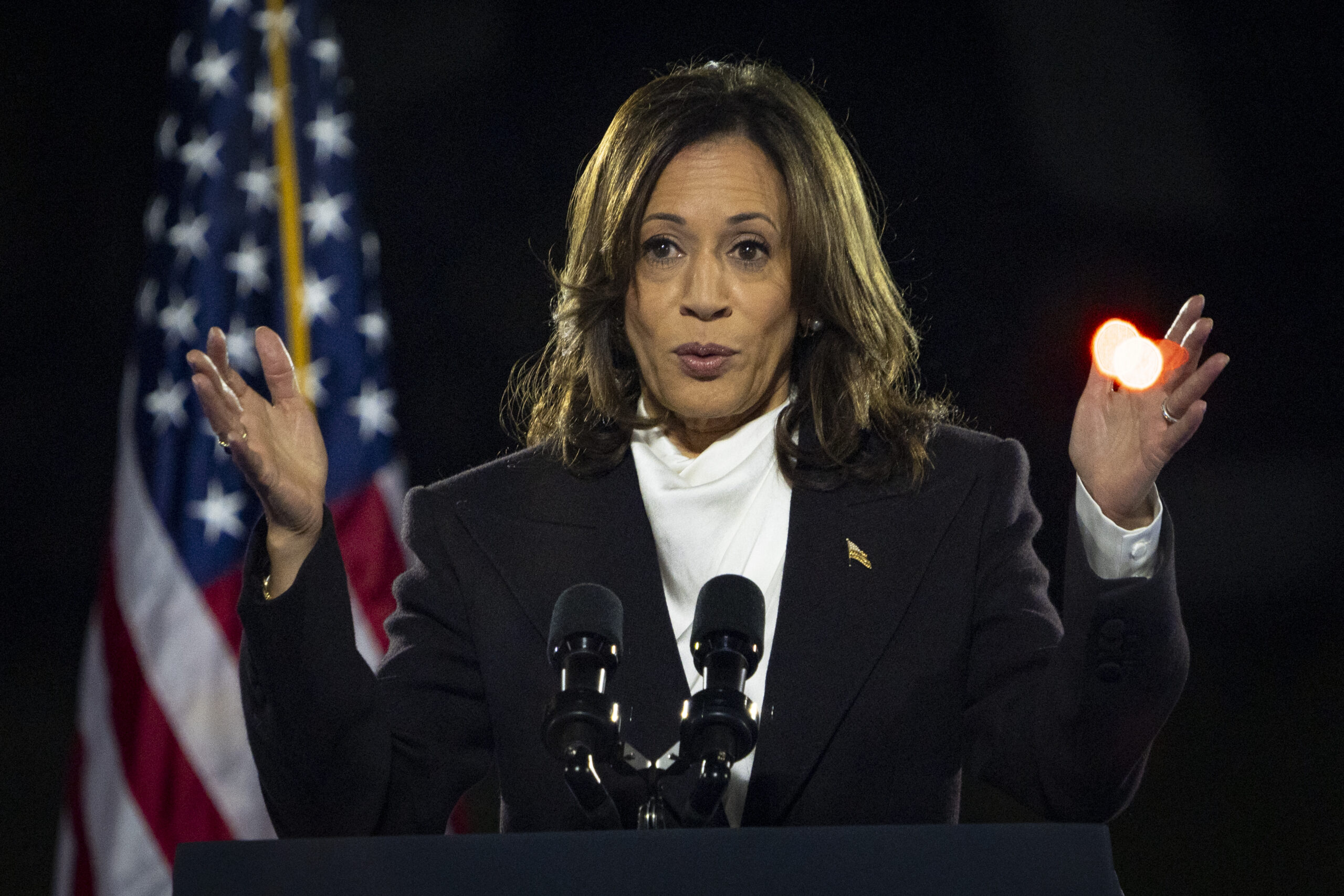 Usa, Harris ai 50mila di Washington: “La scelta è tra libertà e caos”
