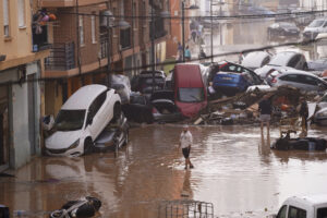 Auto accatastate a Valencia