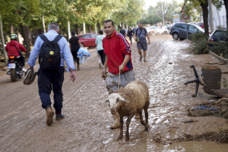 Alluvione a Valencia,la drammatica situazione a Utiel