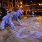 Baseball, i Los Angeles Dodgers vincono la World series 2024, in piazza tra festa e proteste