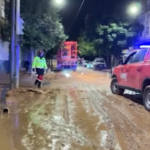 Alluvione Spagna, Valencia: i soccorritori al lavoro per liberare strade e case dal fango