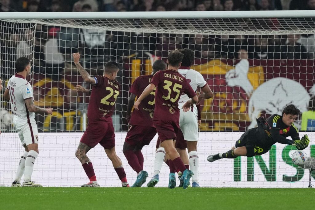 Galleria foto 'Serie A, Roma torna alla vittoria: 1-0 contro il Torino decisivo Dybala' - foto 16