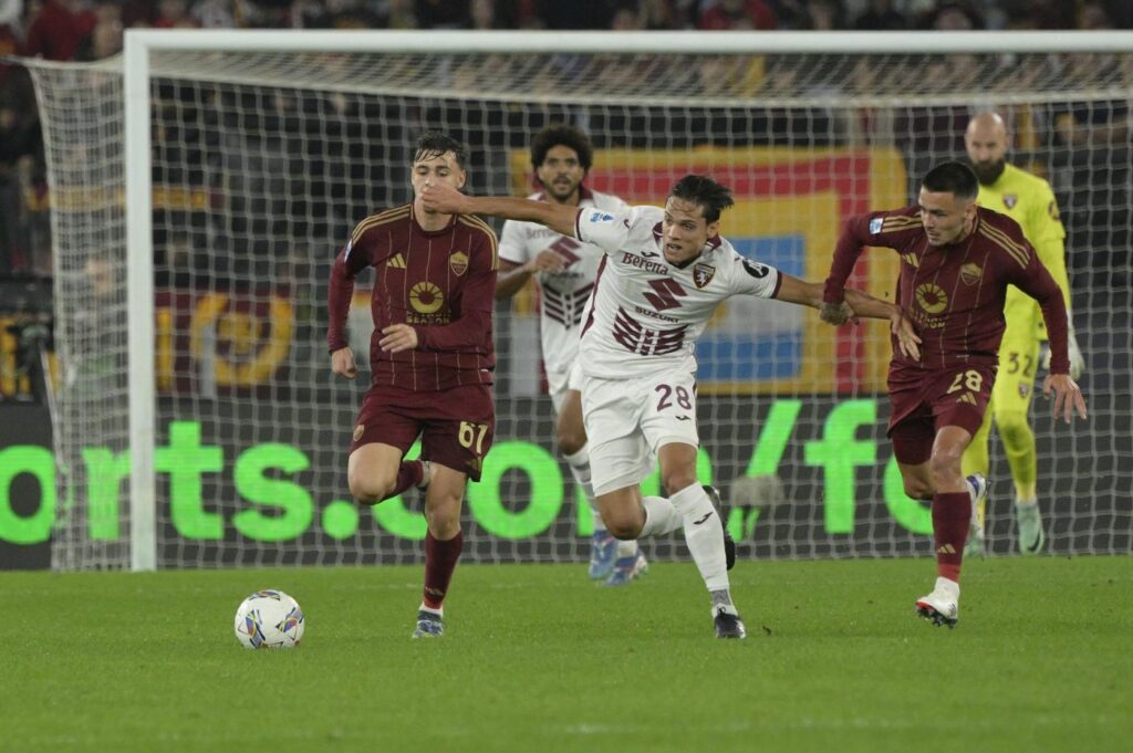 Galleria foto 'Serie A, Roma torna alla vittoria: 1-0 contro il Torino decisivo Dybala' - foto 10