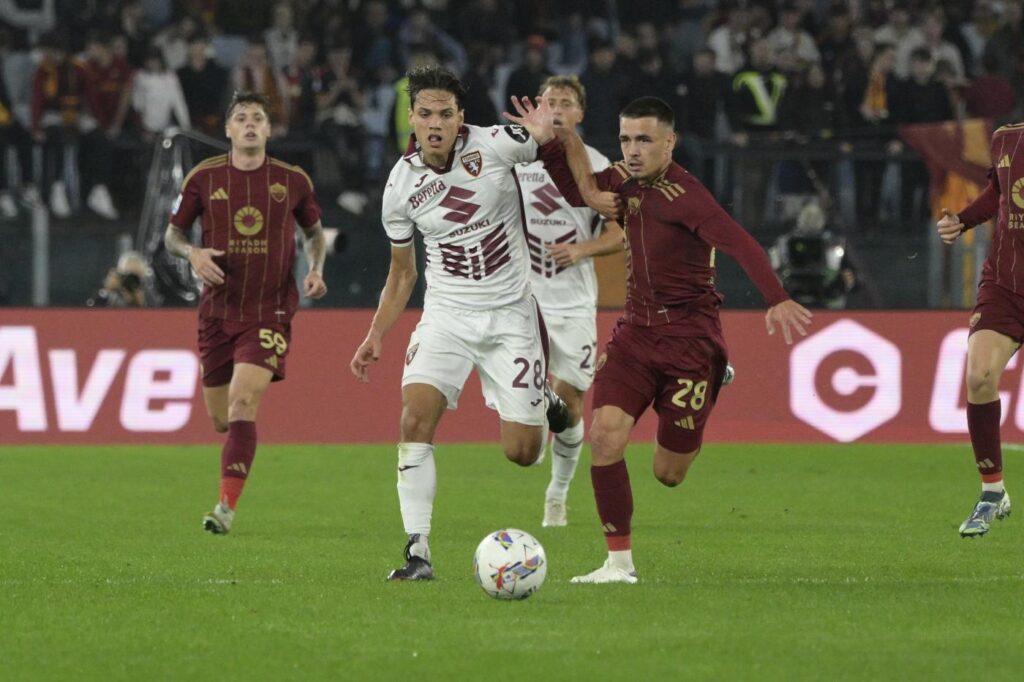 Galleria foto 'Serie A, Roma torna alla vittoria: 1-0 contro il Torino decisivo Dybala' - foto 11