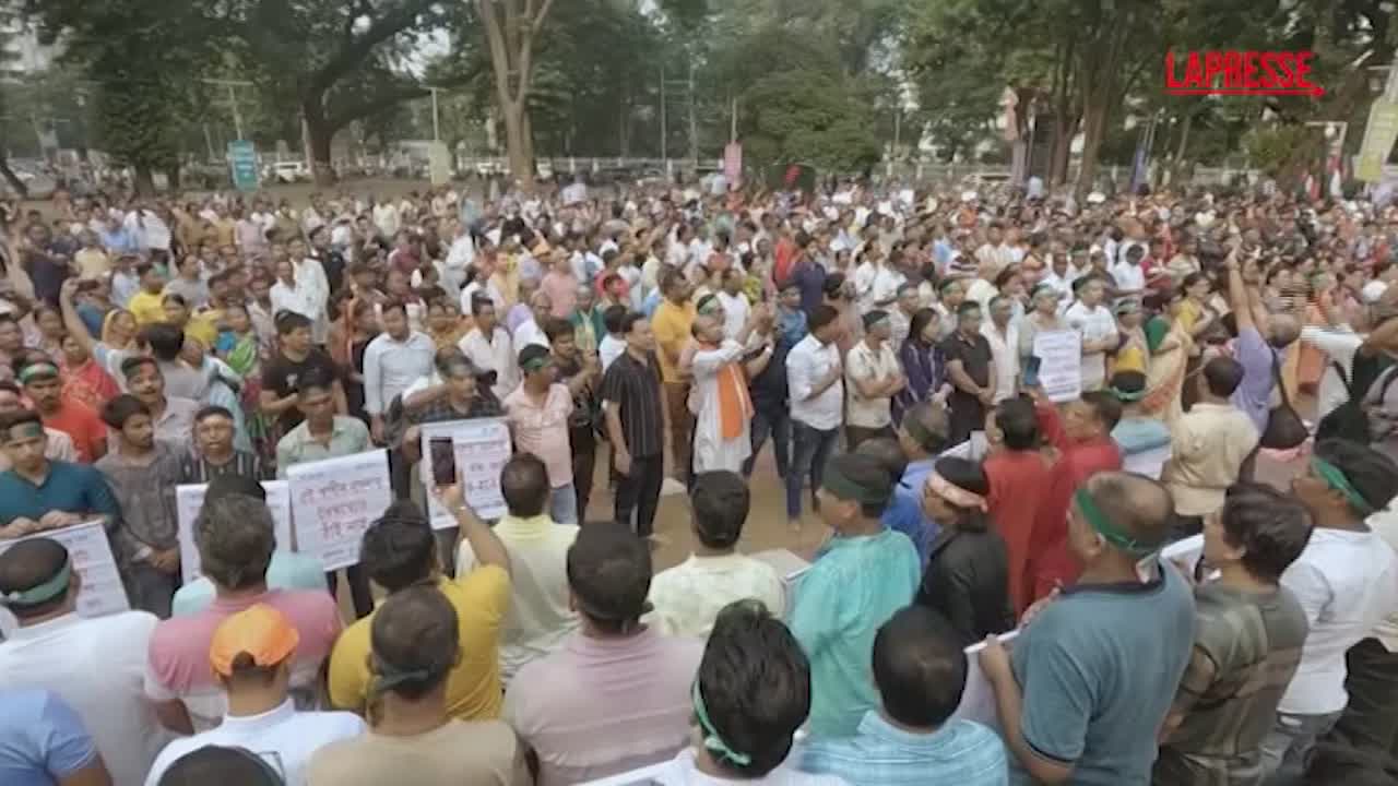 Bangladesh, attacchi alle minoranze religiose: la protesta a Dacca