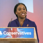 Kemi Badenoch nuova leader Tory, chi è la 44enne che vuole diventare premier britannica