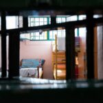 Pescara, detenuto si suicida e scoppiano tensioni