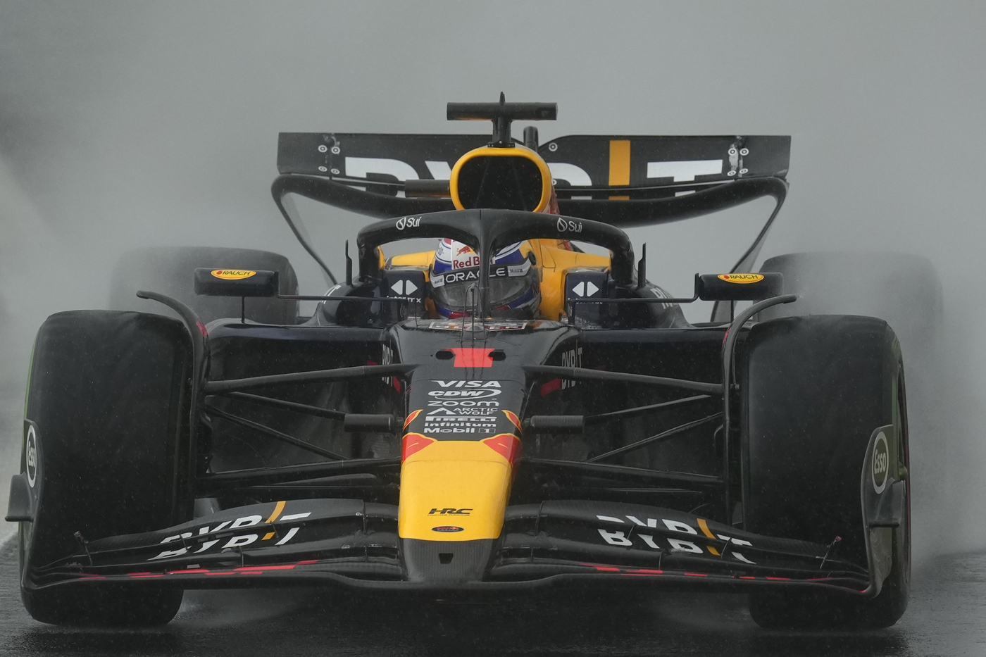 Gp Brasile, trionfo Verstappen davanti a Ocon e Gasly: quinto Leclerc