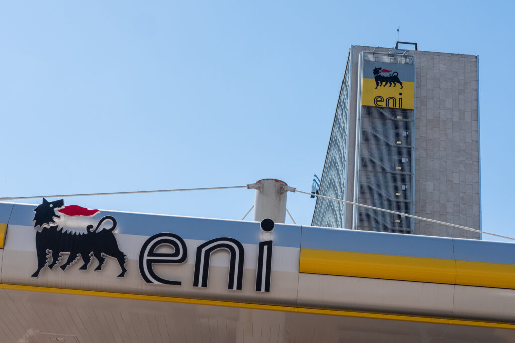 Eni, utile netto a 5,2 miliardi