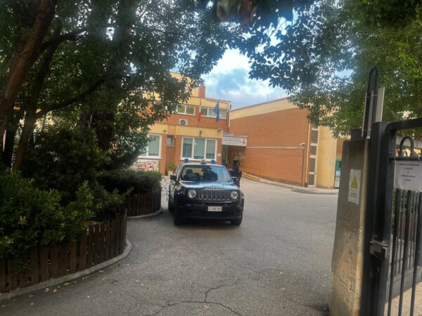 Roma, 12enne accoltella compagno di scuola: ricoverato
