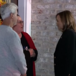 Elezioni Usa, il porta a porta di Kamala Harris a Reading in Pennsylvania