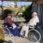 Papa Francesco a casa di Emma Bonino: “Sta benissimo, incontro cordiale”