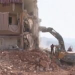 Libano, si scava tra le macerie dopo il raid israeliano su Barja