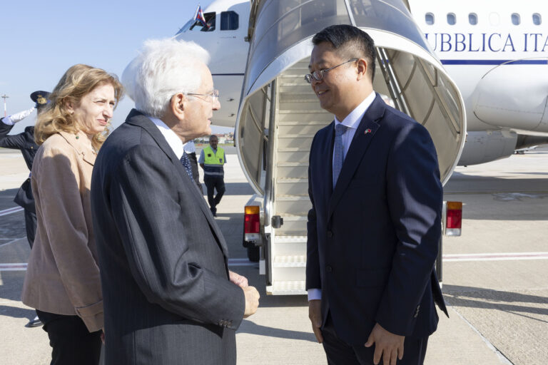 Il Presidente della Repubblica Sergio Mattarella in partenza dall’aeroporto di Ciampino alla volta di Pechino