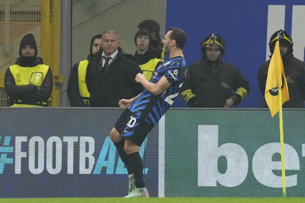 Galleria foto 'Champions League: L’Inter trionfa 1-0 contro l’Arsenal grazie a Calhanoglu' - foto 6