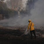 Vasti incendi causati dal vento in California