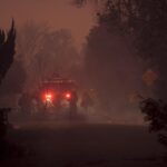 Vasti incendi causati dal vento in California