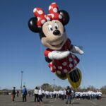 La preparazione dei nuovi gonfiabili per la parata del Thanksgiving Day a New York