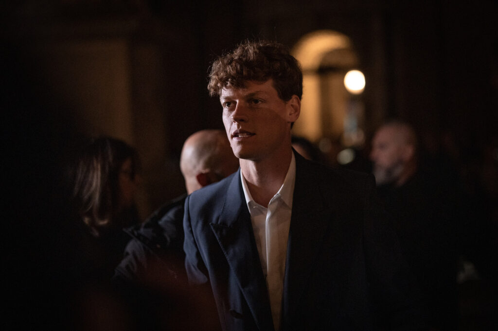 Galleria foto 'Torino accoglie i campioni delle ATP Finals: sfilata e autografi in piazza Carlo Alberto' - foto 3