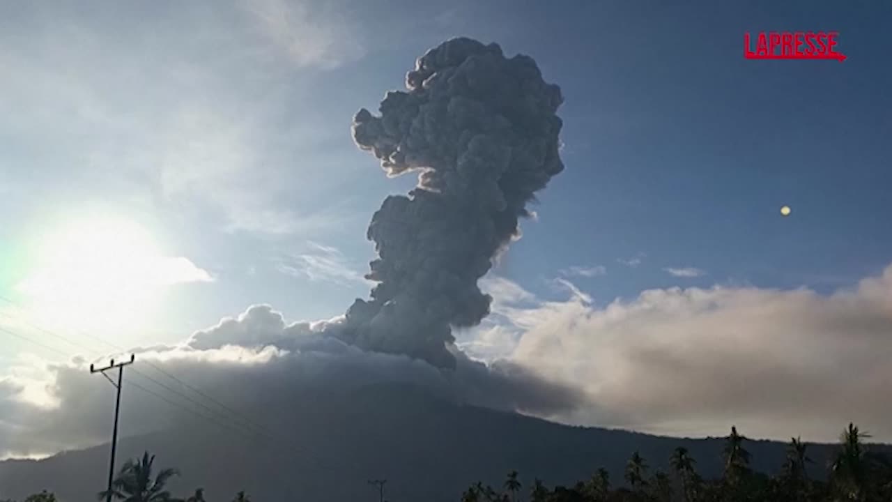 Indonesia, nuova eruzione del vulcano Lewotobi Laki Laki