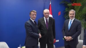 Budapest, Macron incontra Erdogan al Vertice Cpe