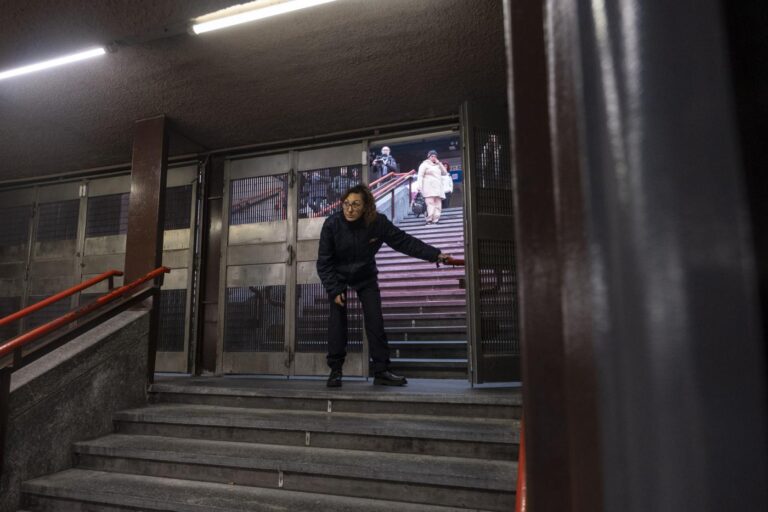 Milano Cadorna. Sciopero dei mezzi di trasporto urbano e di trenord.